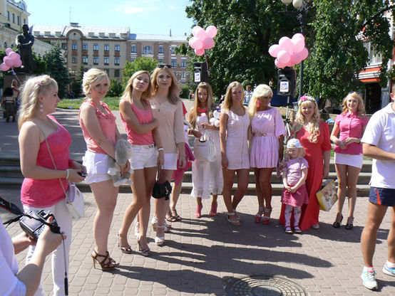 Парад блондинок в Нижнем Новгороде
