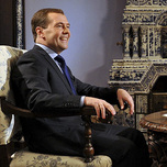 Войти в реку дважды. Медведев ответил на вопросы французских журналистов