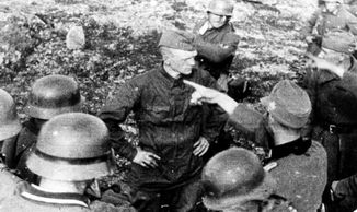Вернули имя. Расстрелянного красноармейца опознали спустя 72 года по немецким фото