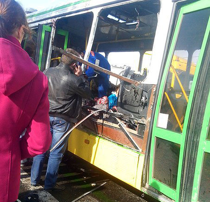 18 октября 2013 г. Теракт в Волгограде автобус. Взрыв автобуса в Волгограде. 21 Октября 2013 теракт в Волгограде. Взрыв автобуса в Волгограде 2013.